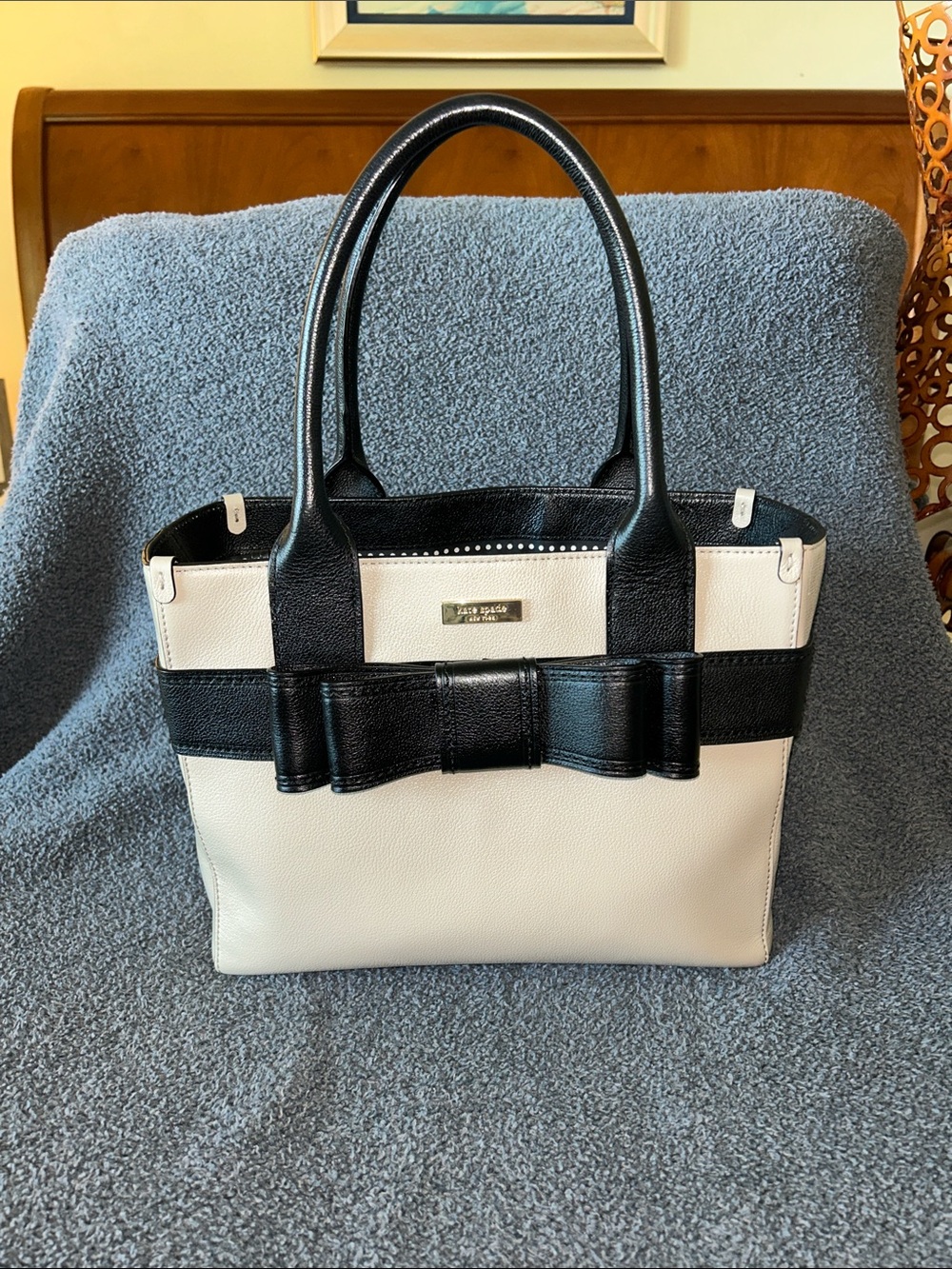 kate spade New York Black & Cream Bow-Accent Leather Tote